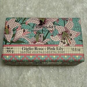 Pink Lily (Giglio Rosa) Vegetable Soap - Pink
